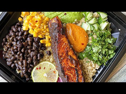 The Best Quinoa Bowl Recipe | Chipotle Could Neverrrrrr |