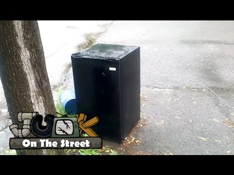 Magic Chef Mini Fridge - Junk on the Street