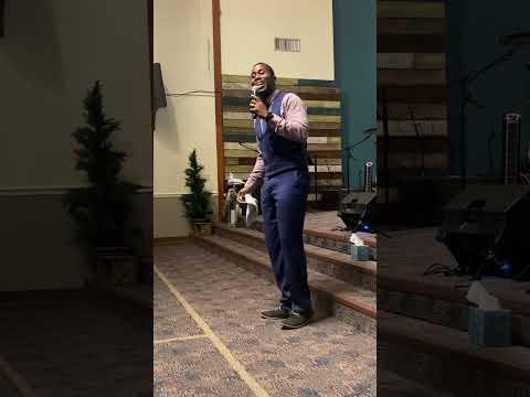 Pastor Vicente Cordoba predicación en Casa de Restauración Hossana Puyallup Washington