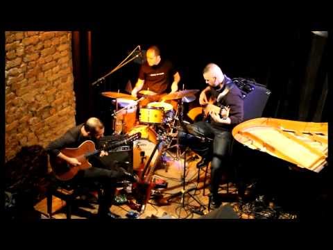 Cenk Erdoğan Trio - Tatlı Dillim