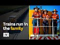 Sugarcane train driving runs in the family for these sisters | Amazing Australia | ABC Australia