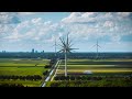 Puttenaar maakt hypnotiserende video van rij windmolens bij Zeewolde