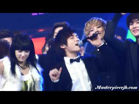 [fancam] 101230 SHINee hyper Jonghyun at ending @ K. GYDJ