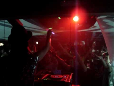 Vicky Devine playing her Track "Shape Up" at Pams House Goes West