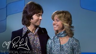 Cliff Richard &amp; Olivia Newton-John - I&#39;m Leaving It All Up To You (It&#39;s Cliff Richard, 28th Sept 74)