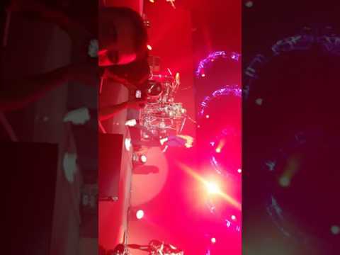 Eruca Sativa y Marilina Bertoldi - Lo que no ves no es Luna park 4K