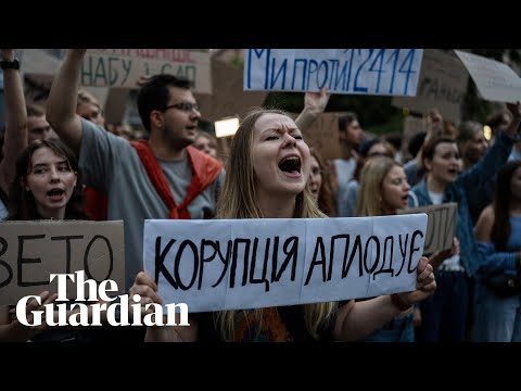 Legea care zguduie Ucraina: Proteste față de restrângerea independenței agențiilor anticorupție