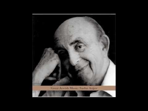 Charming Hostess - Me'ever Latchelet