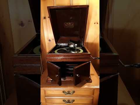 Dream - Fox Trot (Johnny Mercer) Jimmy Dorsey And His Orchestra (Vocal Chorus by Teddy Walters)