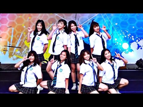 "Almighty" cover "Candy Jelly Love+Ah-Choo" (Lovelyz) @ "SQ1 Street Cover Dance 2016"