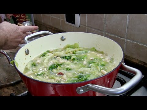 Minestra di Scarola e Fagioli alla Napoletana