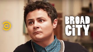 Broad City - Never Have I Ever