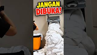 Download lagu Don't Just Open Any Secret Door at This Luxury Hotel! mp3 Download lagu Don't Just Open Any Secret Door at This Luxury Hotel! mp3