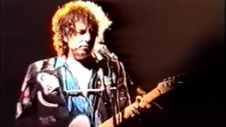 Video thumbnail of "One More Cup of Coffee Live Bob Dylan (1990)"