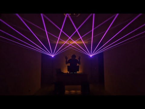 Homemade lasershow: Sunlike Brothers & Pull n Way - Let Me Fly