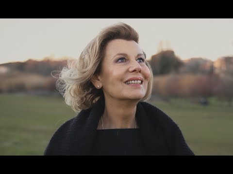 Daniela Poggi - Sulle ali di un angelo (Official Video)