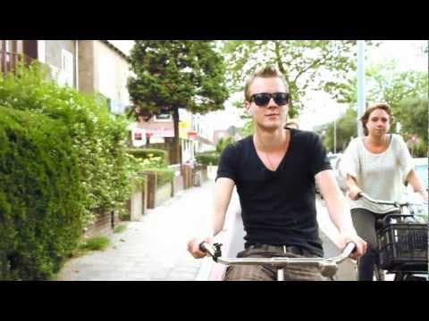Michael & Auke - 't is Zomer ft.LazyLorenzo [OFFICIAL VIDEOCLIP]