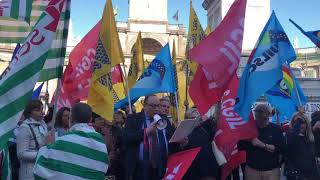 napoli-deserto-al-flash-mob-dei-sindacati