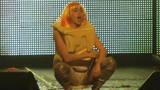 Miley Cyrus &amp; Her Dead Petz - Slab Of Butter (Philadelphia,Pa) 12.5.15
