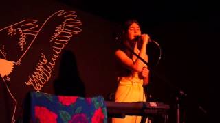 Weyes Blood "Everybody's Talkin'" (Espace B, Paris / 26.02.2015)