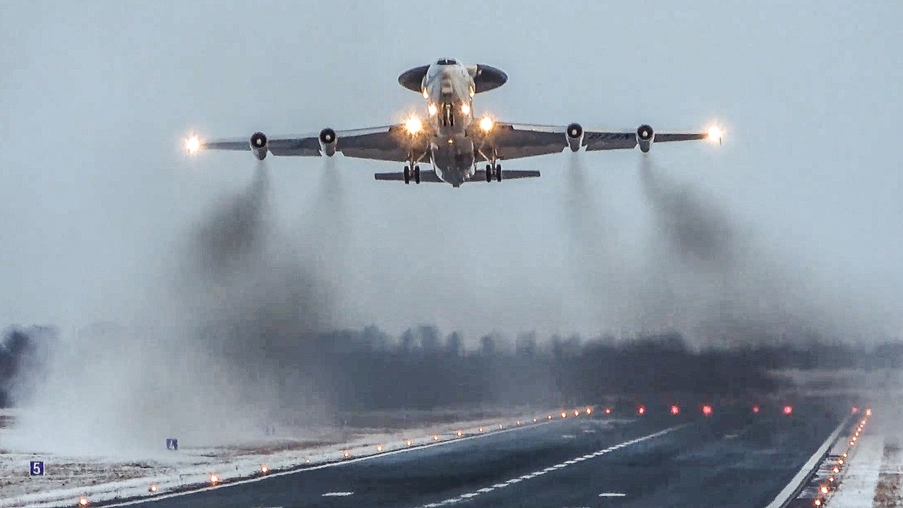 60 MINUTES PURE AVIATION - Classic Planes - BOEING 707, Douglas Dc-8, IL62, VC10 ... (4K)