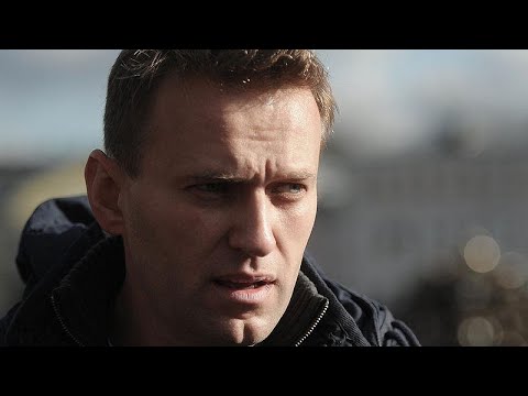 Навальному запрещен выезд за границу