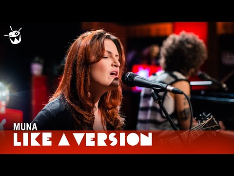 MUNA cover Céline Dion 'My Heart Will Go On' for Like A Version