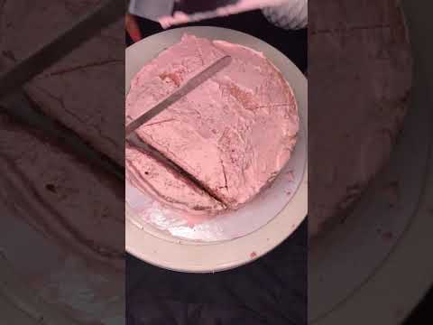 #shortvideo #cake #viral #food Strawberry cake diagin￼
