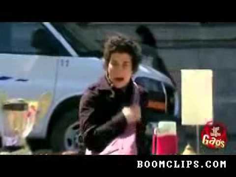 מה עושה הכפתור האדום? - מתיחה מפילה...