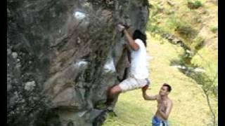 preview picture of video 'boulder alpatlahuac todo o nada V3'