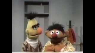 Classic Sesame Street - Ernie &amp; Bert: Ernie forgets something after his bath