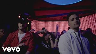 Critika y Saik - Las Manos Hacia el Techo (Video Oficial)