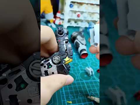 Hand Paint Gundam parts #gunpla #gundam #gunplacustom #gunplabuilder #shortvideo