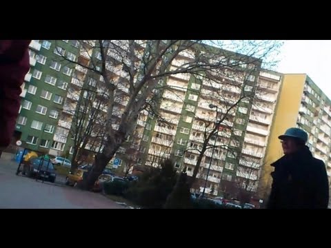 Młodzież czekająca na próbę do bierzmowania