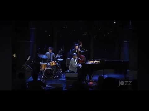 Johnny O'Neal Trio - Through The Fire (Chaka Khan)
