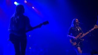 Haim - That Don&#39;t Impress Me Much (Shania Twain cover) – Live in Oakland