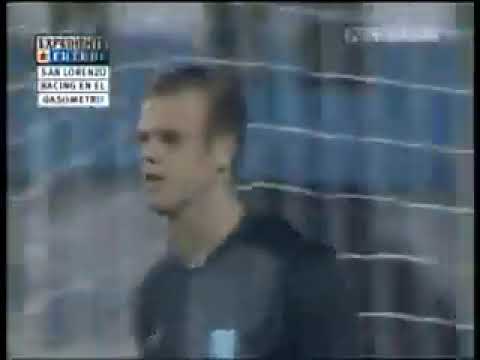 Video — Penal atajado vs Racing Club