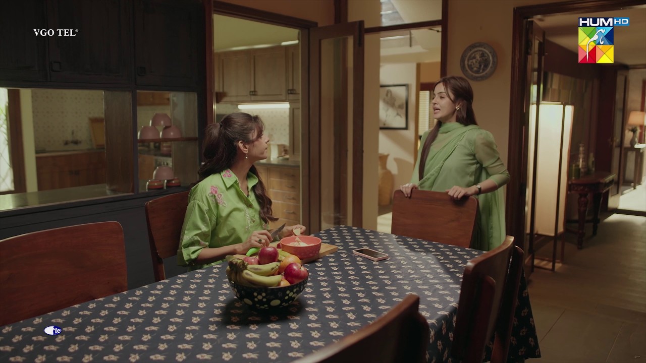 Ammi Abba Ki Shadi Ki Salgirha Manana Chahti Houn..! Gulbahar - [ Sanam Saeed & Komal Meer ] HUM TV
