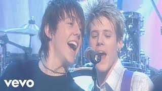 Download lagu McFly - Five Colours In Her Hair (Live) mp3