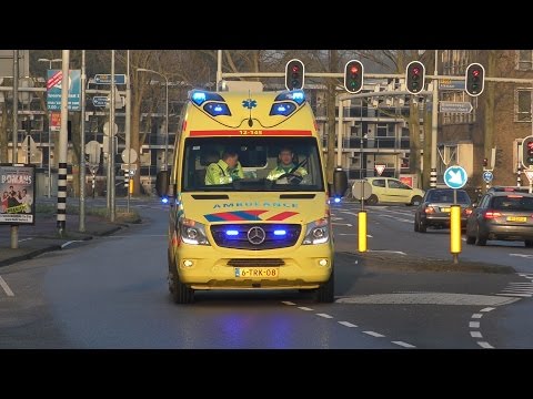 [Compilatie] 25 Spoed ambulances onderweg naar meldingen in Haarlem, Zandvoort