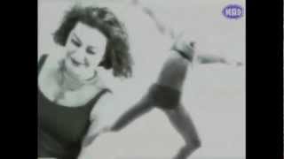 Tania Tsanaklidou ft Mikael Delta-Mia agapi mikri (official video)