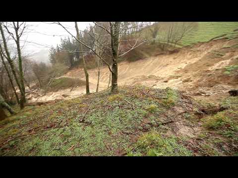 Azkoitia: Lur-jausiak, Martitten