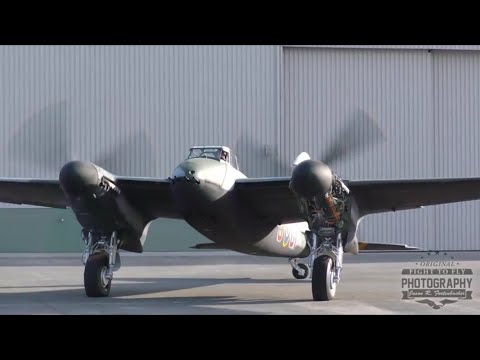 de Havilland Mosquito - Engine Run