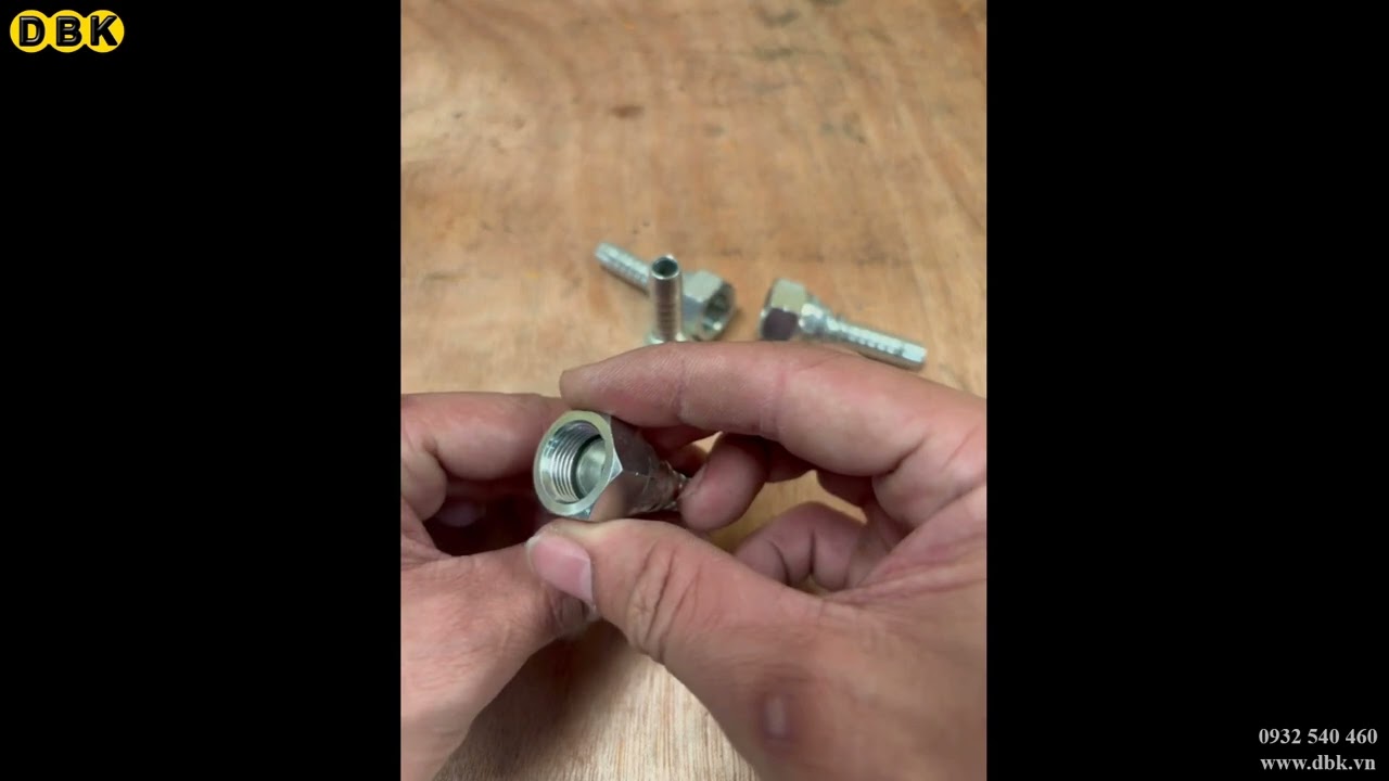 Video Đầu cút thẳng 1 giác 3/8 inch R2AT S22 M18 Nhật lõm - Đầu cút thẳng 1 giác 3/8 inch R2AT S22 M17 Nhật lõm