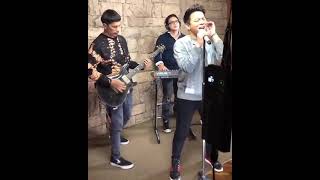 Download lagu Ariel Noah - Mendekati Lugu | live Performance mp3