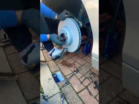 BMW F22 brakes disc and pads#zimmermann  #automobile #cars #drift #carmaintenance #1000subscriber
