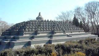 Video : China : Travel the world in one day - at the BeiJing 北京 World Park
