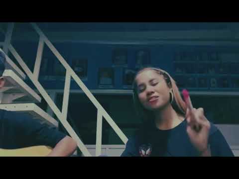 ORLANDA cover AEROPORTO COMORO MAK HATENE. Very smooth and beautiful voice