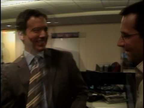 Early Backstage: Jeff in the Newsroom