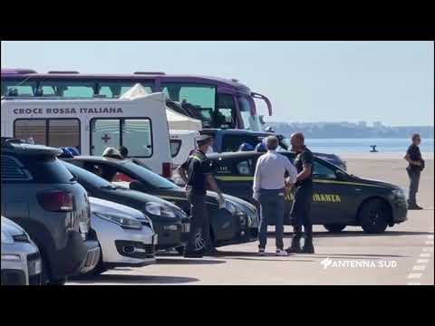 05 Agosto 2022   Taranto   Sbarcati 659 migranti dopo 7 giorni in mare